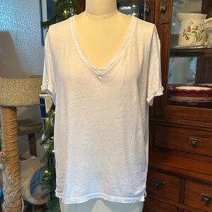 Frame V-neck Cuffed Short Sleeve T-shirt Size Medium White 100% Cotton
